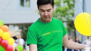 Фонд "Халык" поздравляет с Днем защиты детей: Вместе создаем безопасное будущее