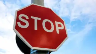 Границу Китая закроют для авто из Казахстана на день из-за "Лодок-драконов"