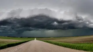 Дождь, гроза и жара: штормовое предупреждение объявили в 14 областях