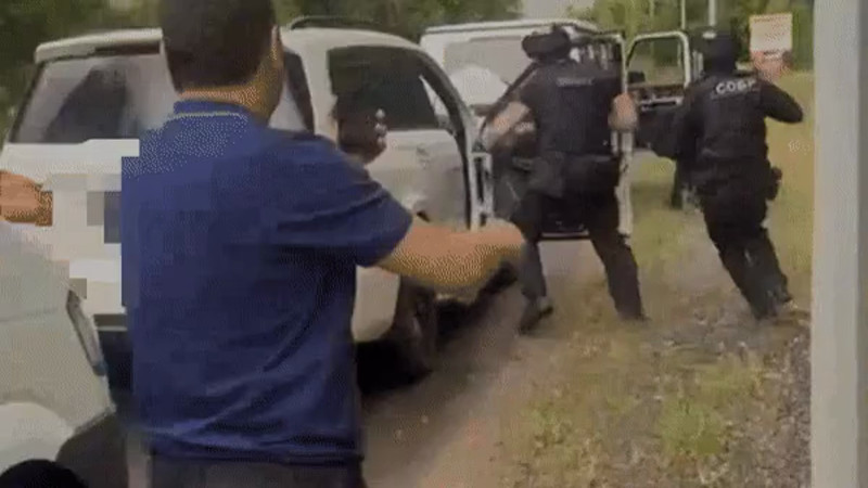 Кадры из видео