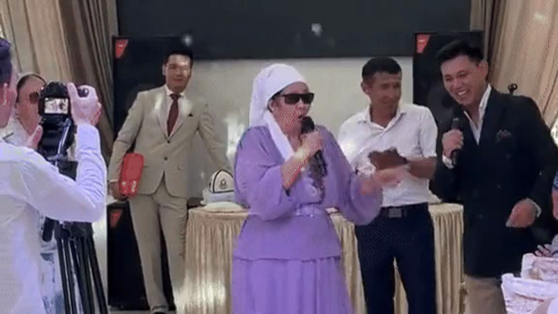 Кадры из видео