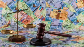 У казахстанца изымут 11 миллионов долларов - он не смог объяснить их происхождение