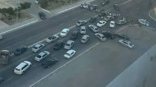 Жители Актау перекрыли дорогу из-за воды: ответ акимата