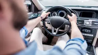 Тяжело крутится руль: основные проблемы назвал эксперт