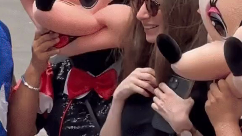 Кадры из видео