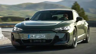 Audi представляет свой самый мощный автомобиль за всю историю