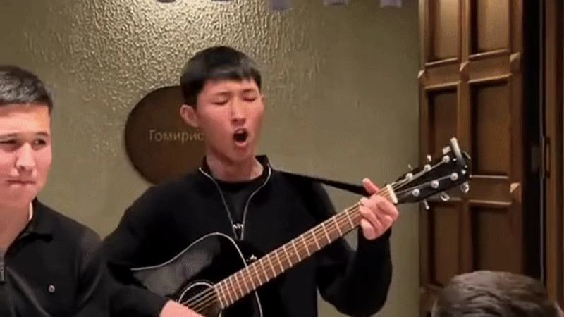 Кадры из видео