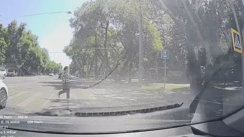 Кадры из видео