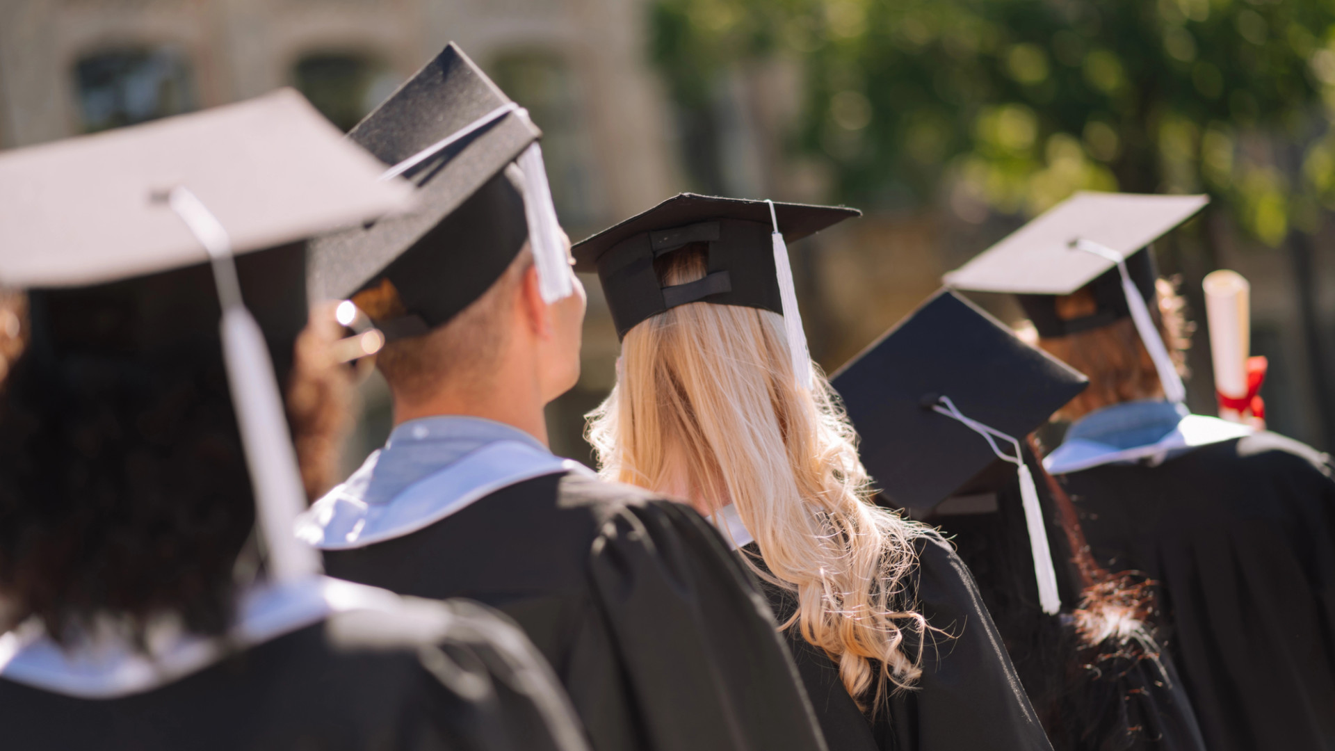 Стипендию "Болашак" получили 184 казахстанца