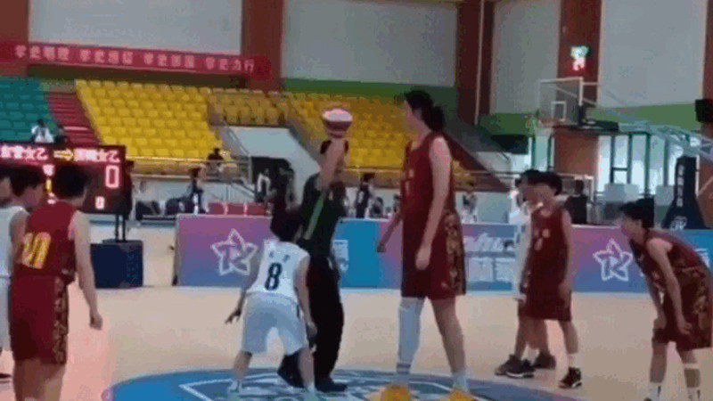 Кадры из видео