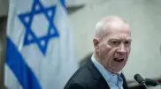 Министр обороны Израиля пригрозил вернуть Ливан "обратно в каменный век"