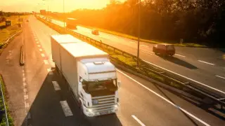 Дальнобойщиков может заменить ленточный транспортер в Японии