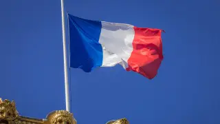 Более 200 кандидатов снялись с выборов во Франции