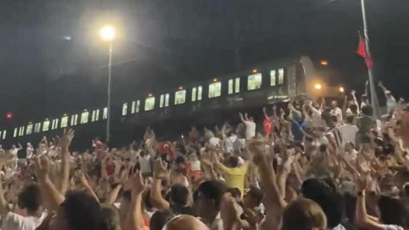 Кадры из видео