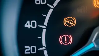 Как сбросить ошибки на приборной панели автомобиля без визита в сервис?