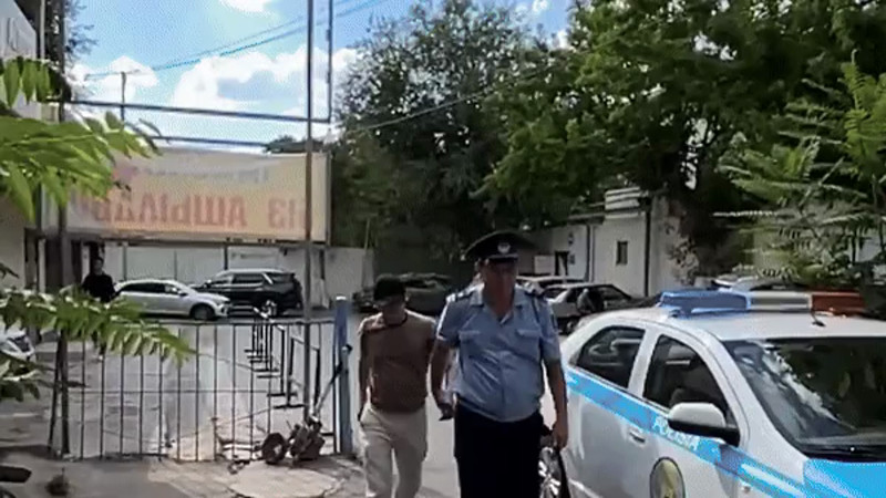 Кадры из видео