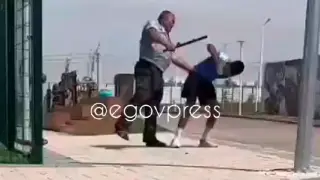 В Шымкенте мужчина избил дубинкой подростка в "воспитательных целях"