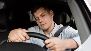 "Уснул за рулем" - легковушка и внедорожник столкнулись в Алматы