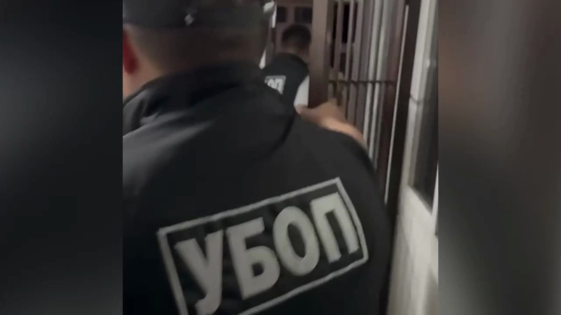 Кадры из видео