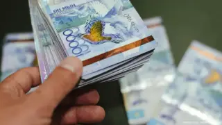 Бухгалтер в Актобе украла более 6 миллионов тенге и перевела на счет своей матери