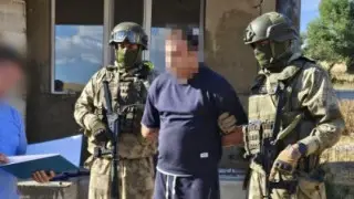 Задержали в момент изготовления наркотиков: КНБ показал кадры спецоперации