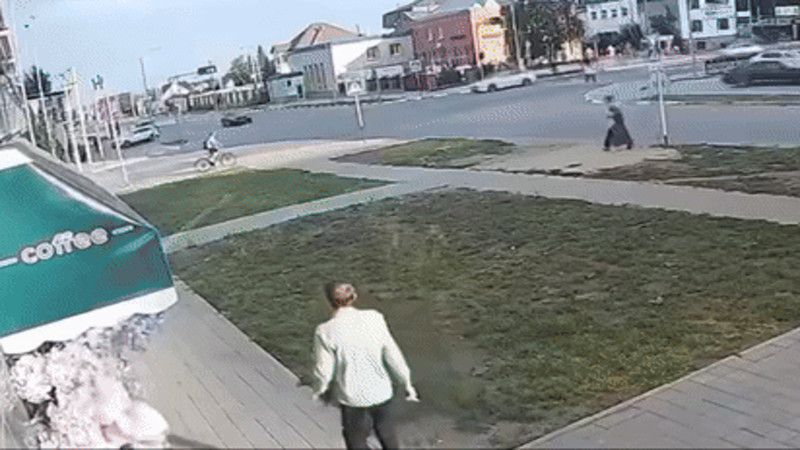 Кадры из видео