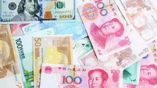 Доллар подешевел в Казахстане