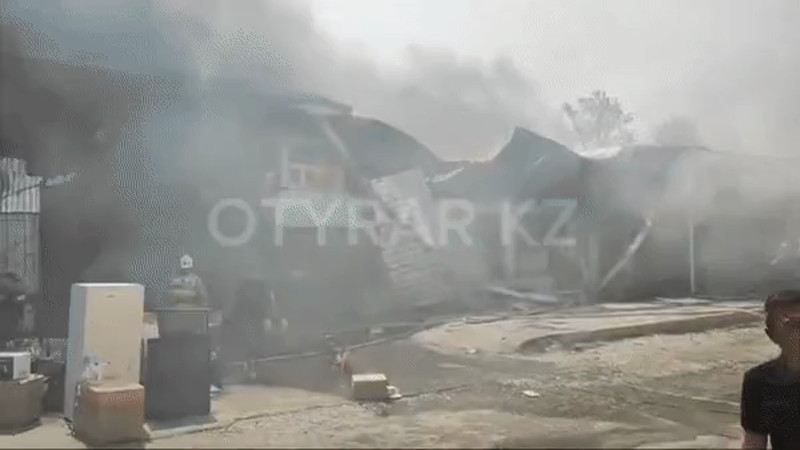 Кадры из видео t.me/otyrarkz