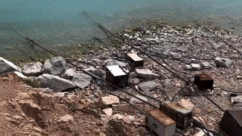 Кадры из видео