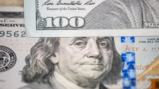 Какой курс доллара установился в Казахстане