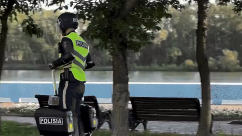 Кадры из видео