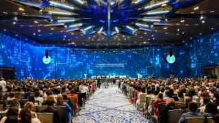 Акимат Астаны выделил около 850 грантов в вузы