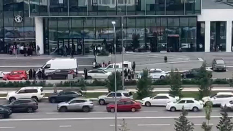 Кадры из видео