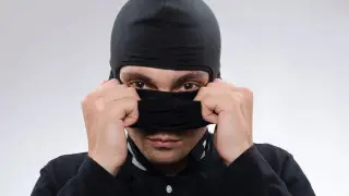 Первый в истории: в Нью-Йорке приняли закон, запрещающий ношение масок