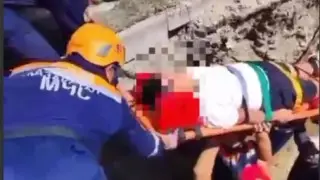 Ребенок упал в глубокую траншею в Алматы