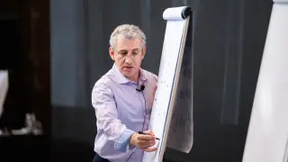 Эксперт из Гарварда провел обучающий семинар для педагогов Казахстана