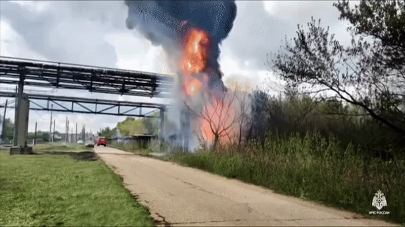 Кадры из видео