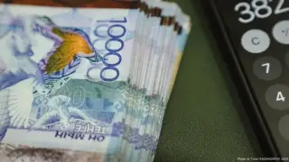 Сколько премий положено в год работникам в Казахстане