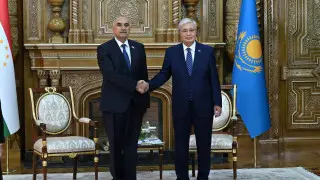 Токаев встретился со спикером палаты парламента Таджикистана