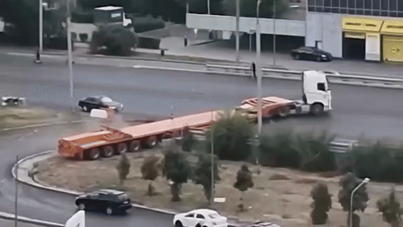 Кадры из видео