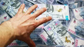 Чиновник присвоил сотни миллионов, выделенные на ремонт жилых домов