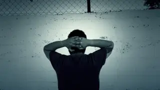 Американцу предъявили обвинение за ношение маски в общественном месте