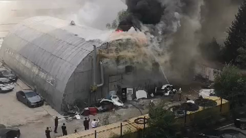 Кадры из видео