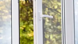 “Это чудо!“: ребенок выжил, упав с 5-го этажа в Павлодаре