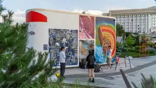 Яндекс Поиск и художники представили арт-проект “Из чего складывается Казахстан“