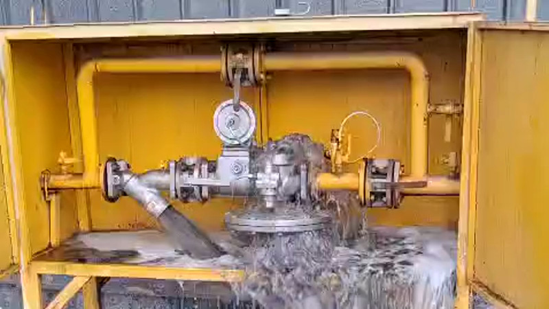 Кадры из видео