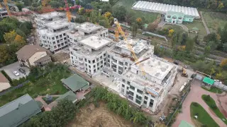 Строительство элитного ЖК приостановили в Алматы