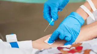 Крупный пожар в Казахстане: что известно о состоянии пострадавших спасателей