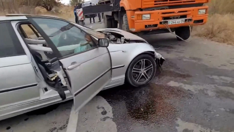 Кадры из видео