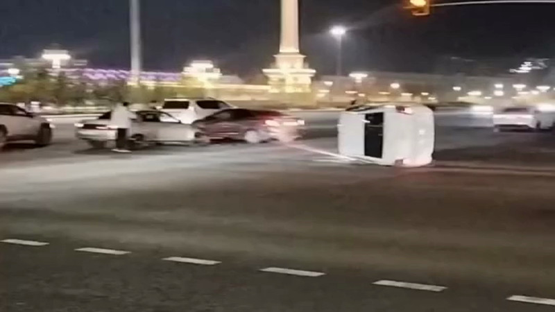 Кадры из видео